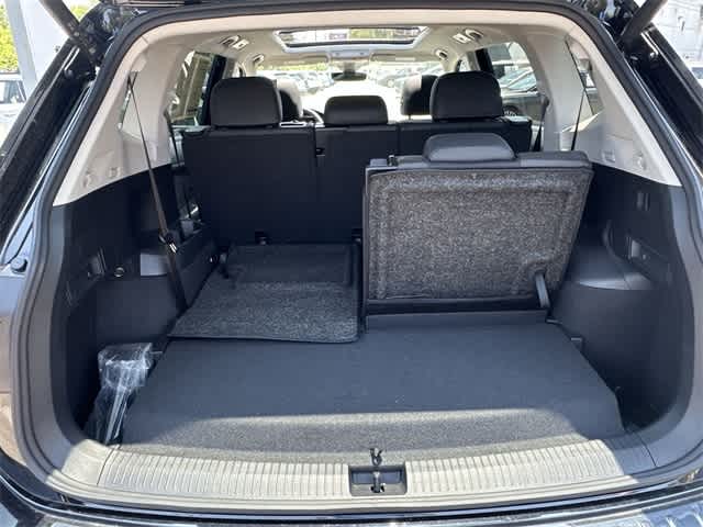 2024 Volkswagen Tiguan Wolfsburg Edition 24