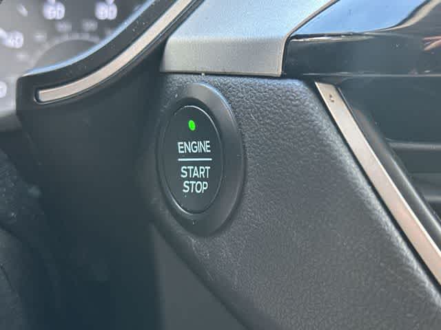 Thumbnail: 2020 Ford Escape - 10