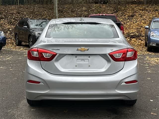 Thumbnail: 2017 Chevrolet Cruze - 4