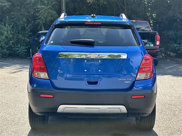 Thumbnail: 2015 Chevrolet Trax - 3