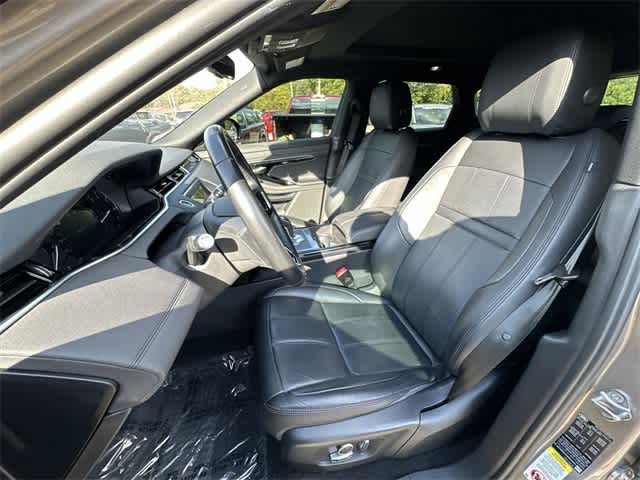 Thumbnail: 2021 Land Rover Range Rover Evoque - 18