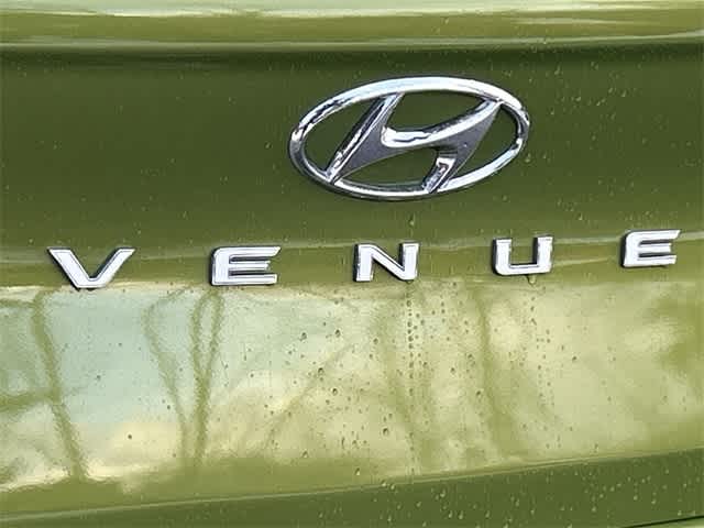 Thumbnail: 2023 Hyundai Venue - 24