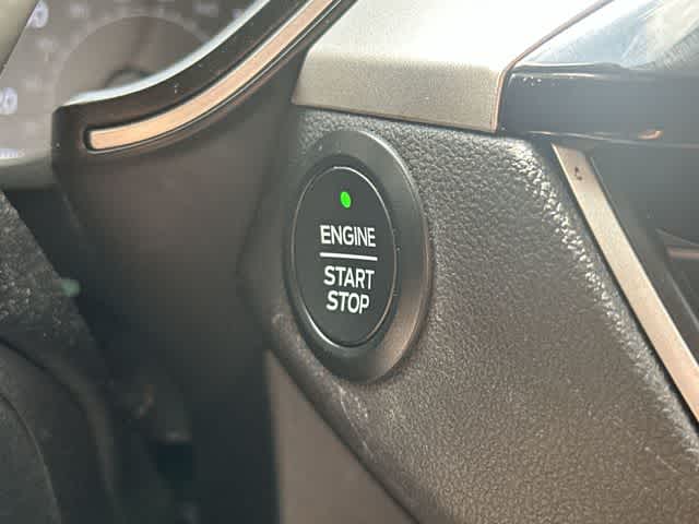 Thumbnail: 2020 Ford Escape - 10