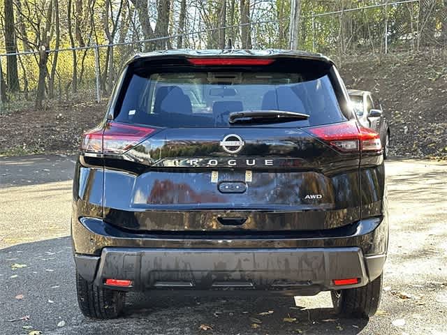 Thumbnail: 2024 Nissan Rogue - 4