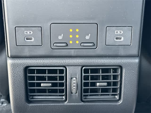 2025 Subaru Solterra Limited 18