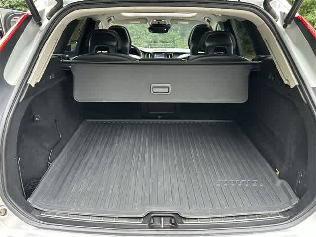 Thumbnail: 2019 Volvo XC60 - 27