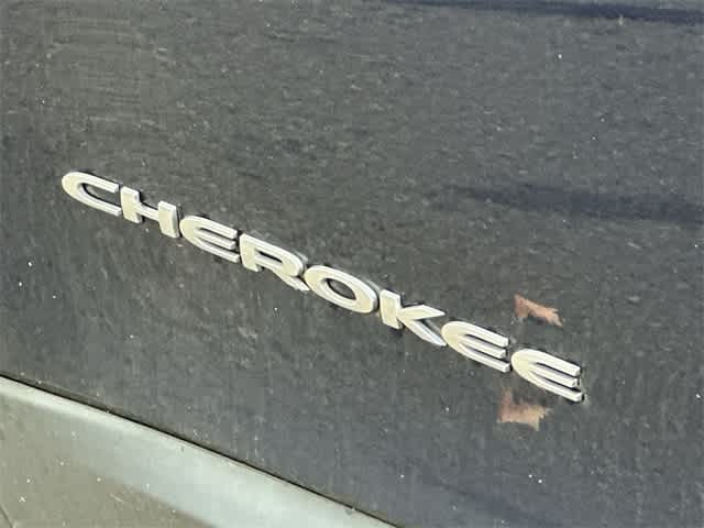Thumbnail: 2016 Jeep Cherokee - 19