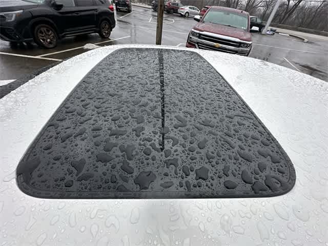 Thumbnail: 2009 Mercury Milan - 6