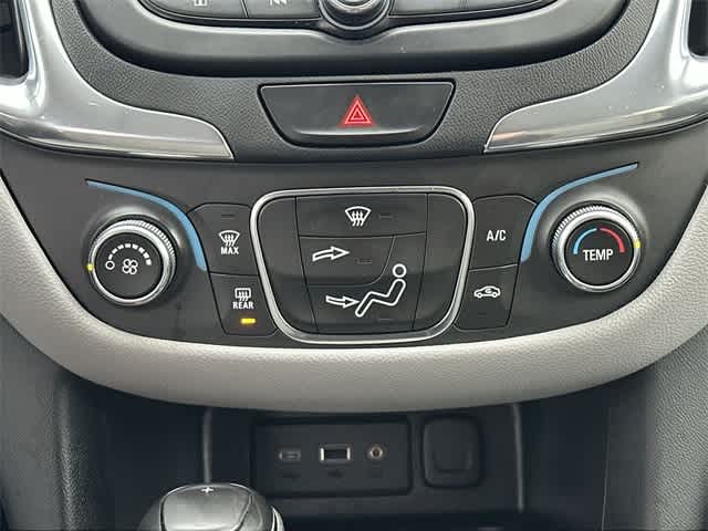 Thumbnail: 2019 Chevrolet Equinox - 14