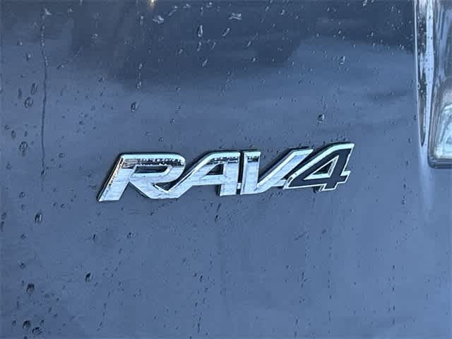 Thumbnail: 2018 Toyota RAV4 - 27