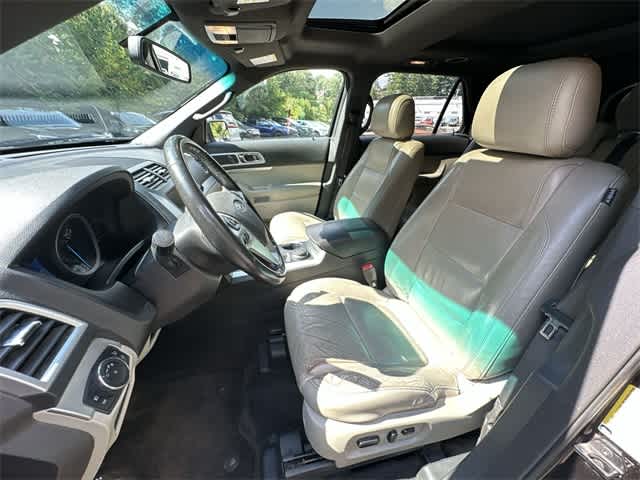 Thumbnail: 2013 Ford Explorer - 17