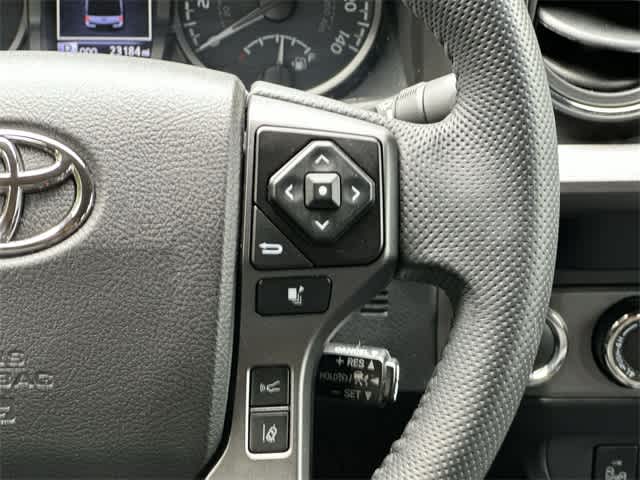 Thumbnail: 2021 Toyota Tacoma - 10