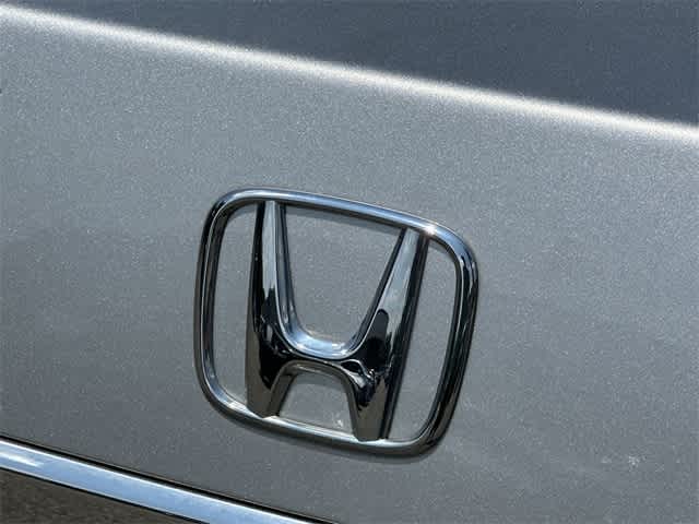 2013 Honda Accord LX 22