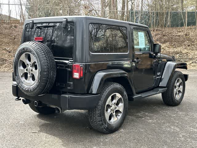 Thumbnail: 2016 Jeep Wrangler - 18