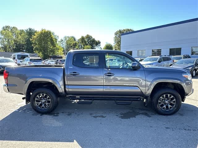 2022 Toyota Tacoma SR5 V6 photo 3