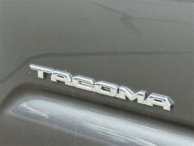 Thumbnail: 2022 Toyota Tacoma - 23