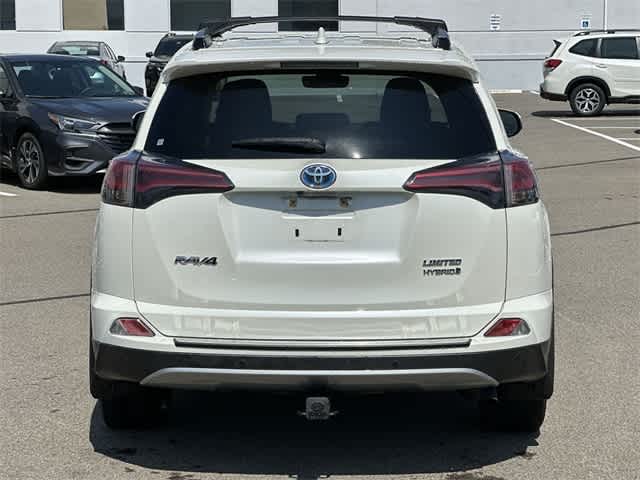 Thumbnail: 2018 Toyota RAV4 - 4
