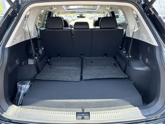 2024 Volkswagen Tiguan Wolfsburg Edition 25