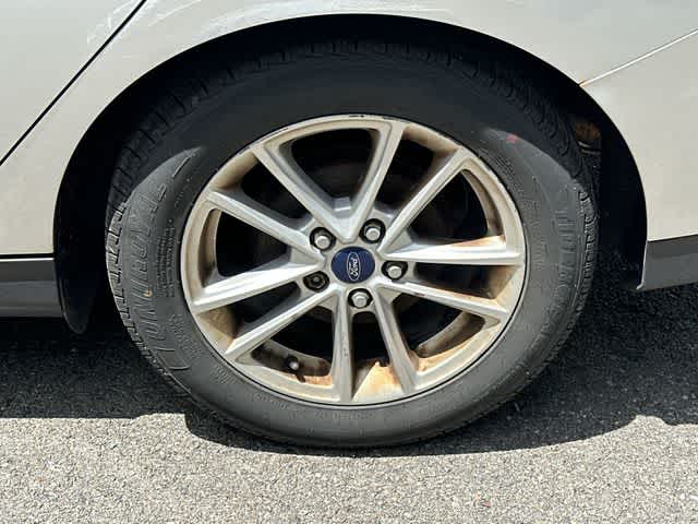 Thumbnail: 2016 Ford Focus - 4