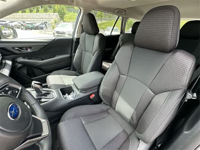 2025 Subaru Outback Premium 17