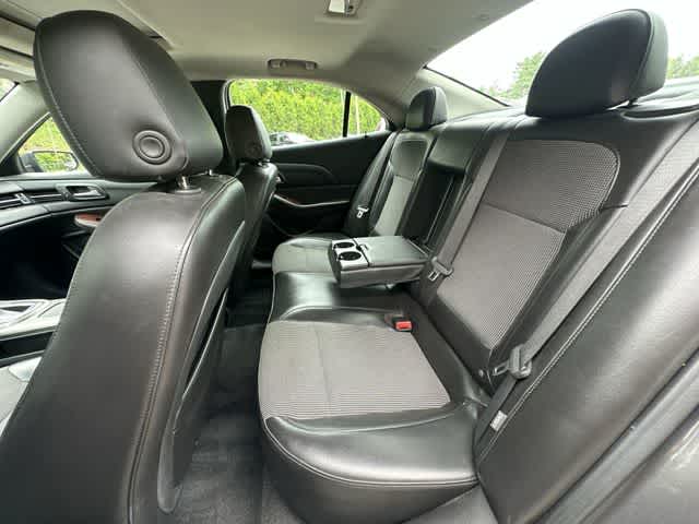Thumbnail: 2013 Chevrolet Malibu - 17
