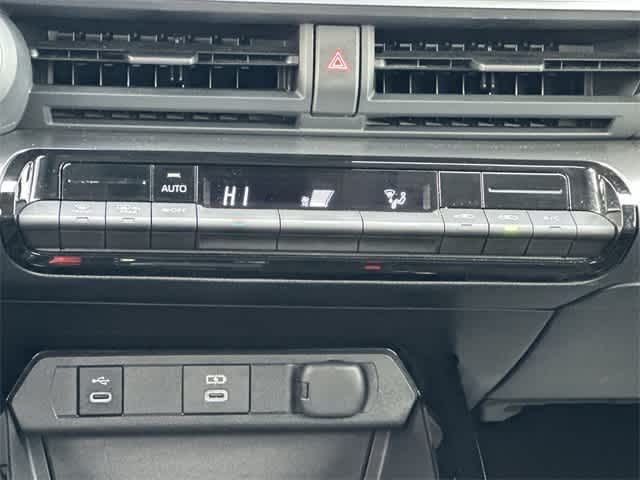 Thumbnail: 2024 Toyota Prius - 14