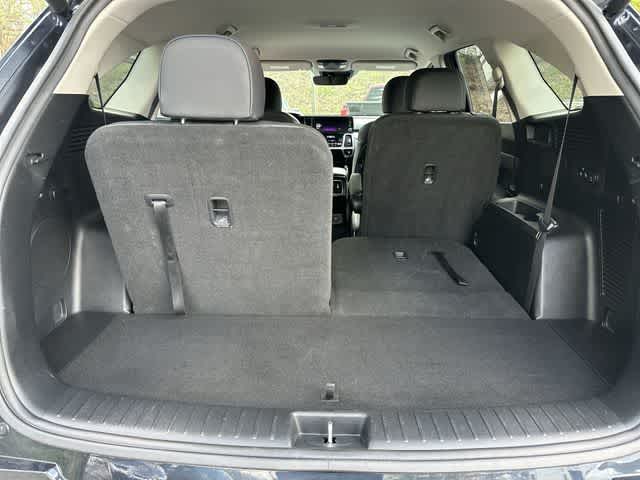 Thumbnail: 2023 Kia Sorento - 26