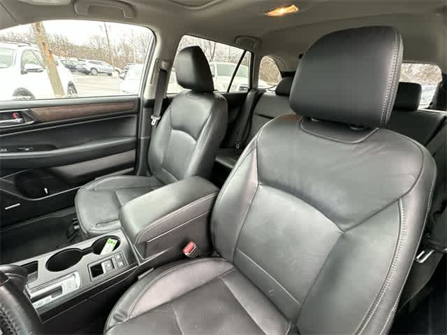 2016 Subaru Outback 2.5i Limited 17
