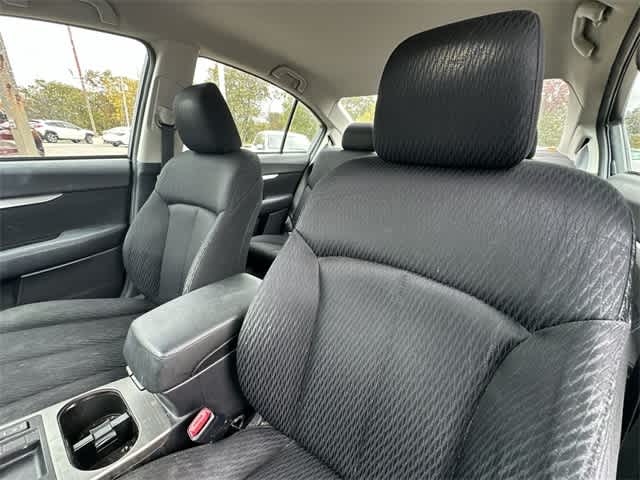 Thumbnail: 2010 Subaru Legacy - 11