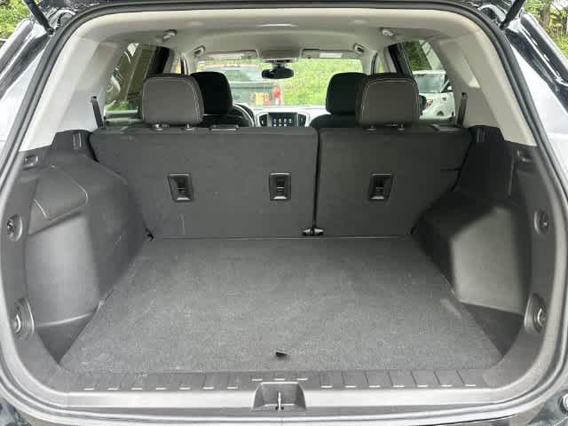 2024 GMC Terrain SLE - Photo 24