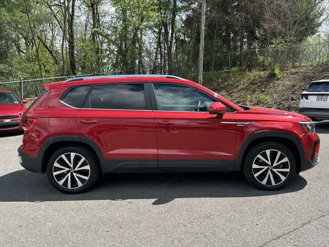 Thumbnail: 2023 Volkswagen Taos - 3