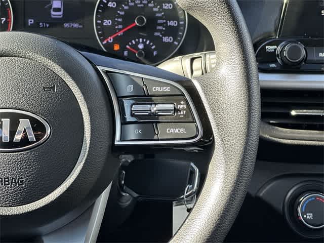 Thumbnail: 2020 Kia Forte - 9