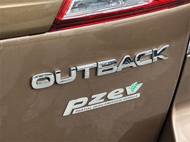 2013 Subaru Outback Premium 15