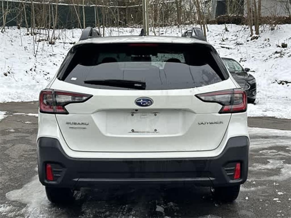 Used 2022 Subaru Outback Premium SUV
