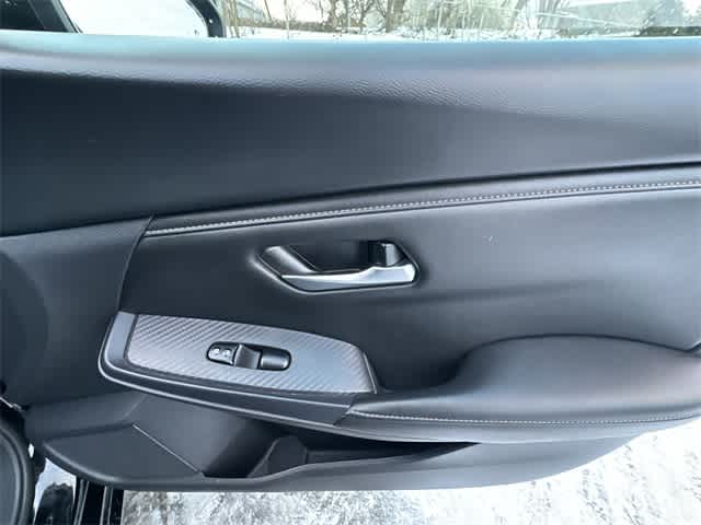 Thumbnail: 2024 Nissan Sentra - 21