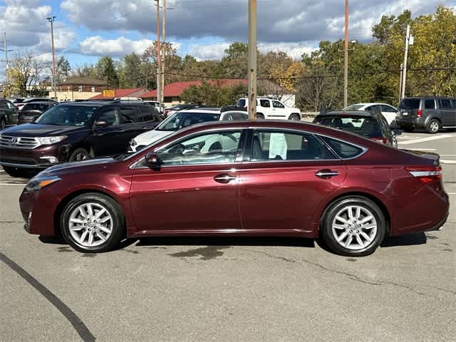 Thumbnail: 2015 Toyota Avalon - 2