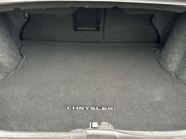 2012 Chrysler 200 Limited 17
