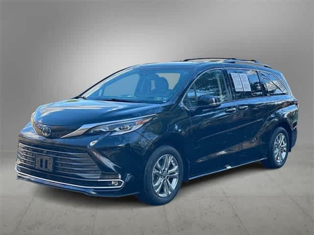 Used 2022 Toyota Sienna Platinum 7 Passenger Van Passenger Van