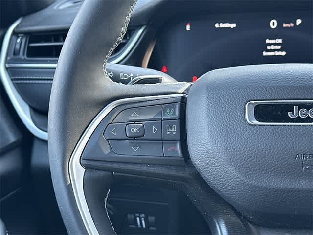 Thumbnail: 2025 Jeep Grand Cherokee - 9