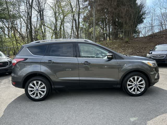 Thumbnail: 2017 Ford Escape - 3