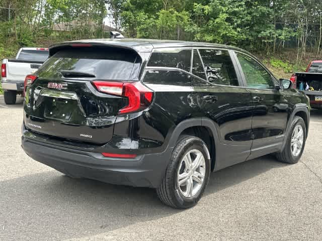 2024 GMC Terrain SLE - Photo 31