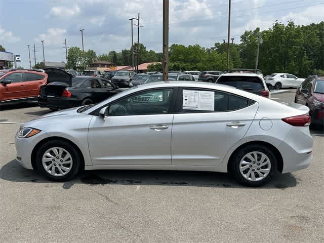 2018 Hyundai Elantra SE 2