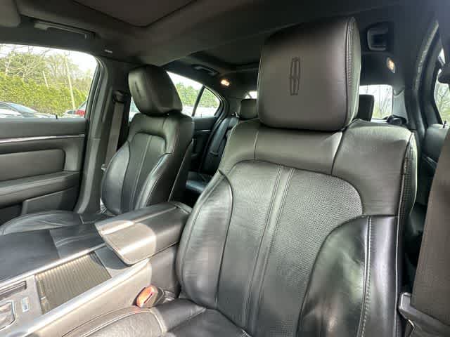 Thumbnail: 2011 Lincoln MKS - 17