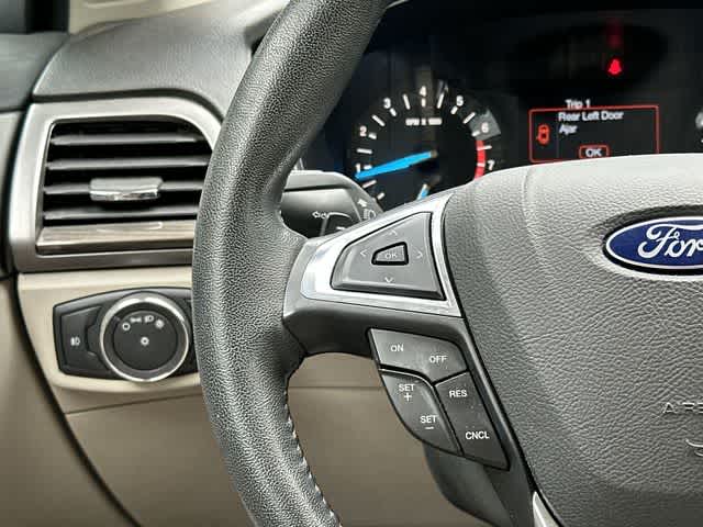 Thumbnail: 2017 Ford Fusion - 8