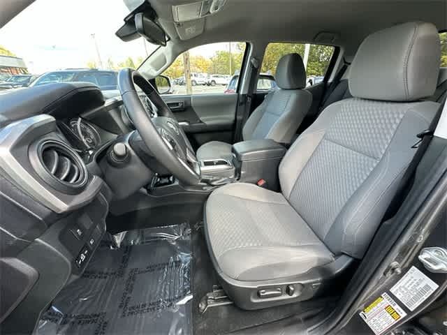 Thumbnail: 2022 Toyota Tacoma - 14