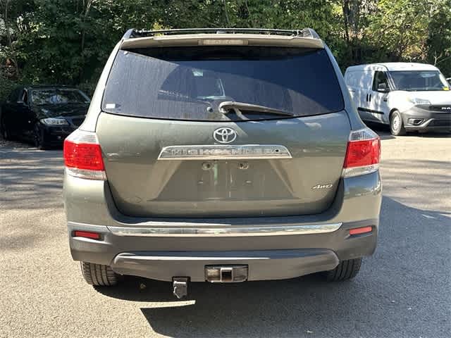 Thumbnail: 2013 Toyota Highlander - 4
