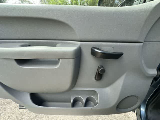 Thumbnail: 2010 Chevrolet Silverado 1500 - 12