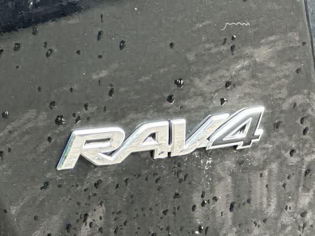 Thumbnail: 2017 Toyota RAV4 - 20