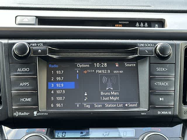 Thumbnail: 2018 Toyota RAV4 - 12