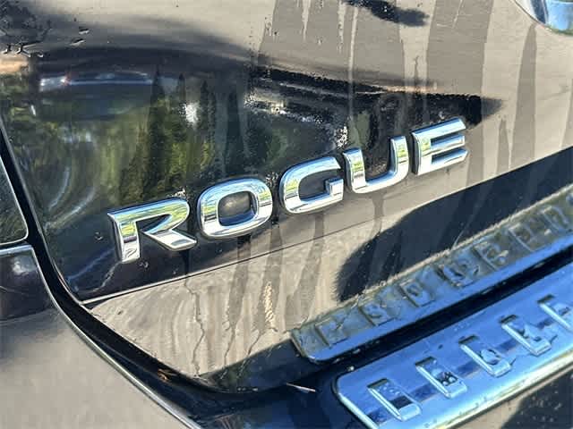 Thumbnail: 2015 Nissan Rogue - 18